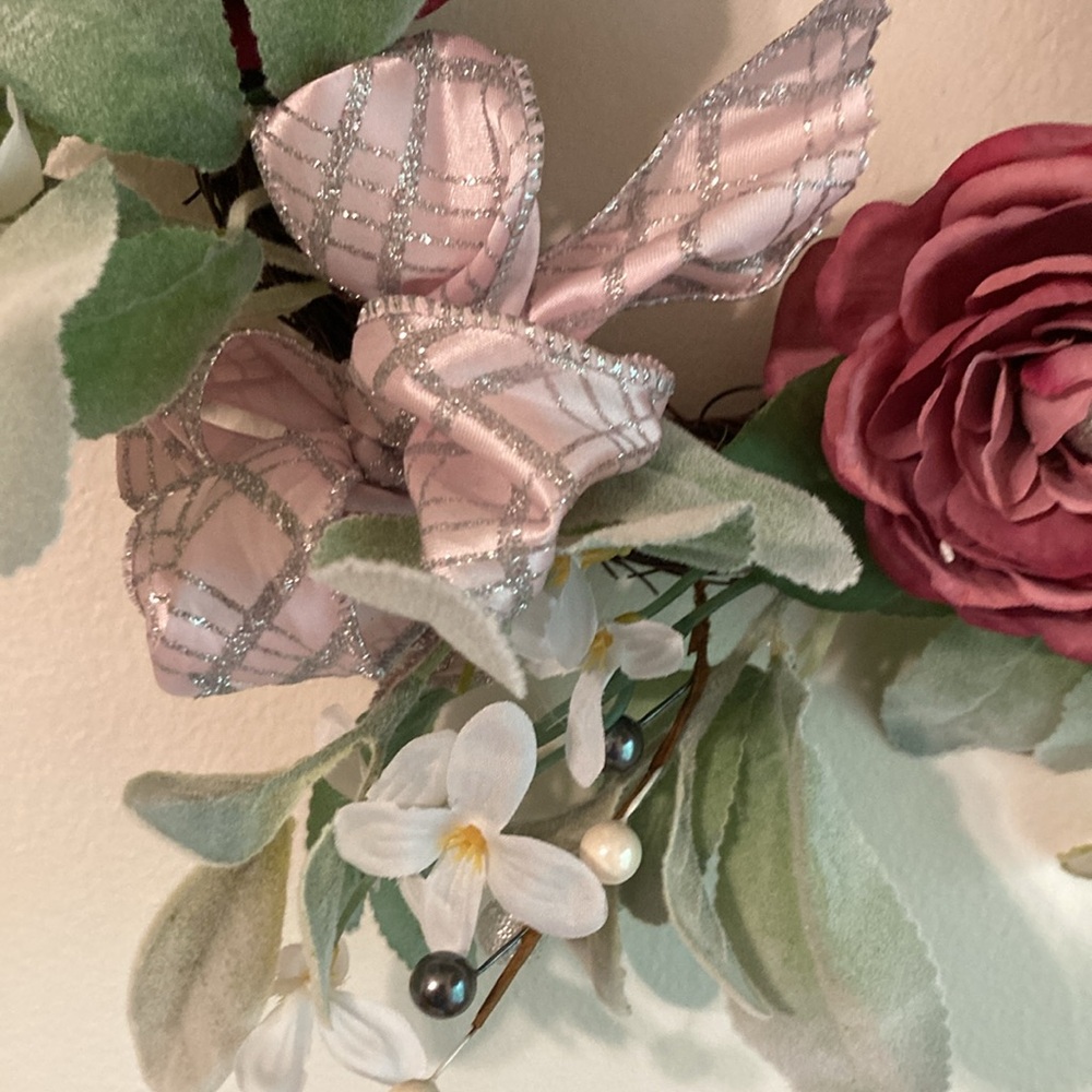 Rose Wreath & Bird Hook - Picture 3 of 5